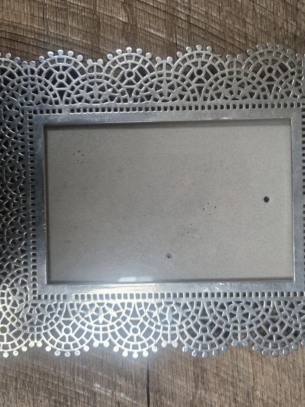 Vintage Vibe Bella Lux Silvertone Metal Frame w/ Delicate Filigree Pattern Bin Q